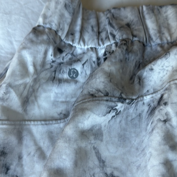 lululemon skirt - Picture 4 of 5